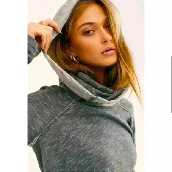 Free People Movement Beach Cocoon. One Size.  Two Body Corps Deux. 2 Tone Grey - Picture 1 of 9
